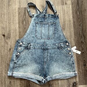 Short overalls. Size xxl NWT